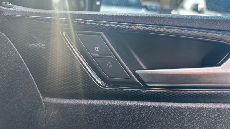 Volkswagen Polo 1.0 TSI Life 5dr Petrol Hatchback